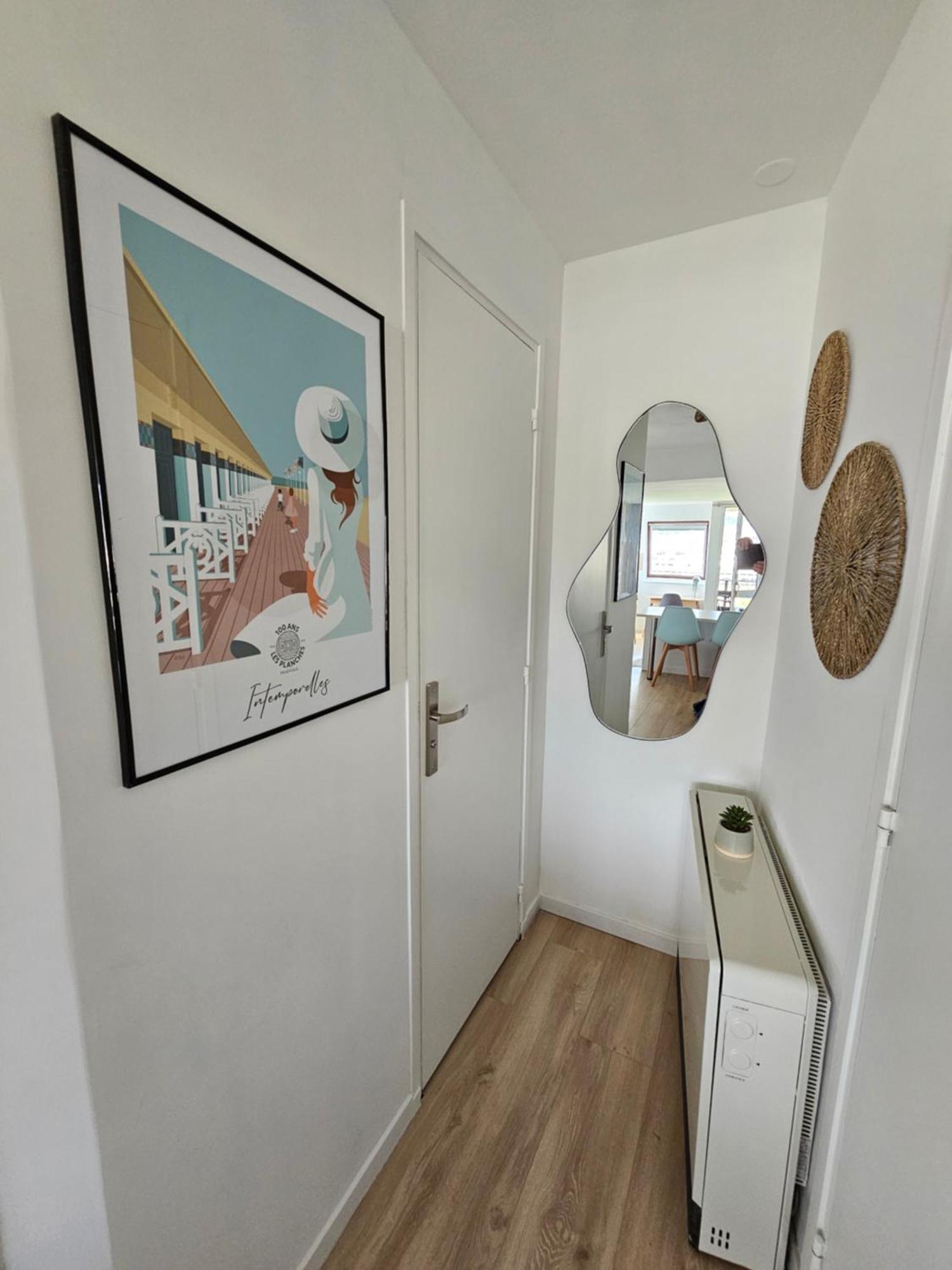 Ocea Marina Appartement Vue Mer Refait A Neuf Avec Parking Privatif ドーヴィル エクステリア 写真